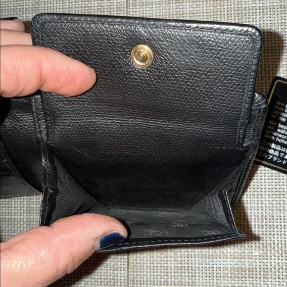 CHANEL Black Leather Bifold Wallet Authentic 2004 Collection EUC Box,Bag - Picture 13 of 17